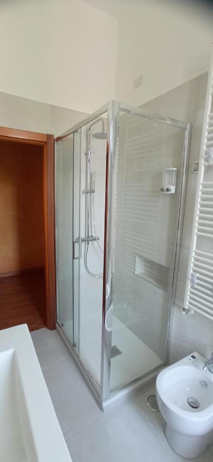 I Girasoli Apartment ชิวิตาเวกเกีย ภายนอก รูปภาพ